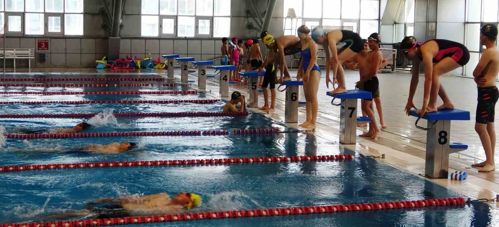 Van’da Olimpik Yüzme Havuzuna yoğun ilgi