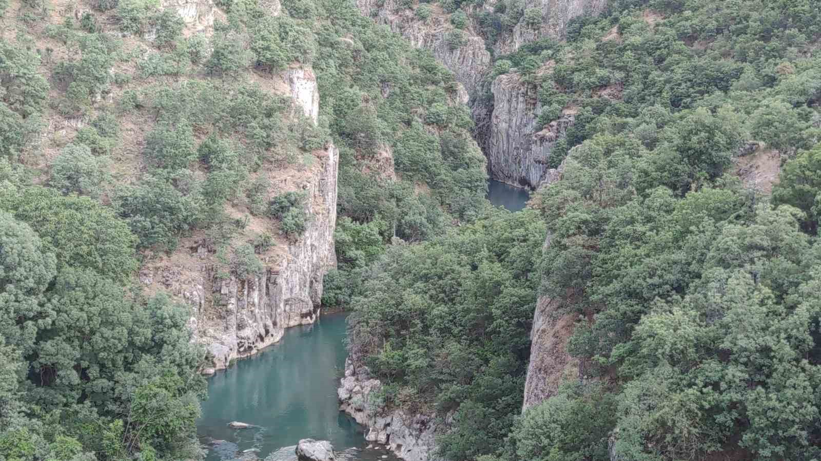 Mesiro kanyonu ve mağarası ziyaretçilerini bekliyor