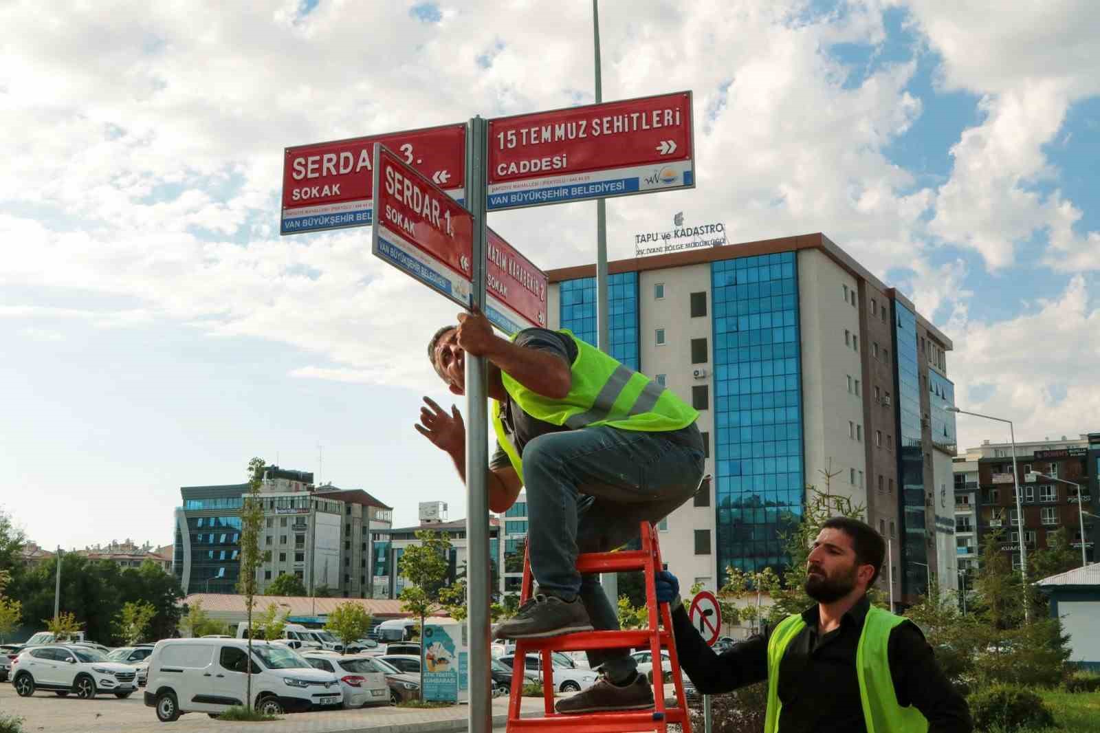 Van Büyükşehir Belediyesinden numarataj çalışması