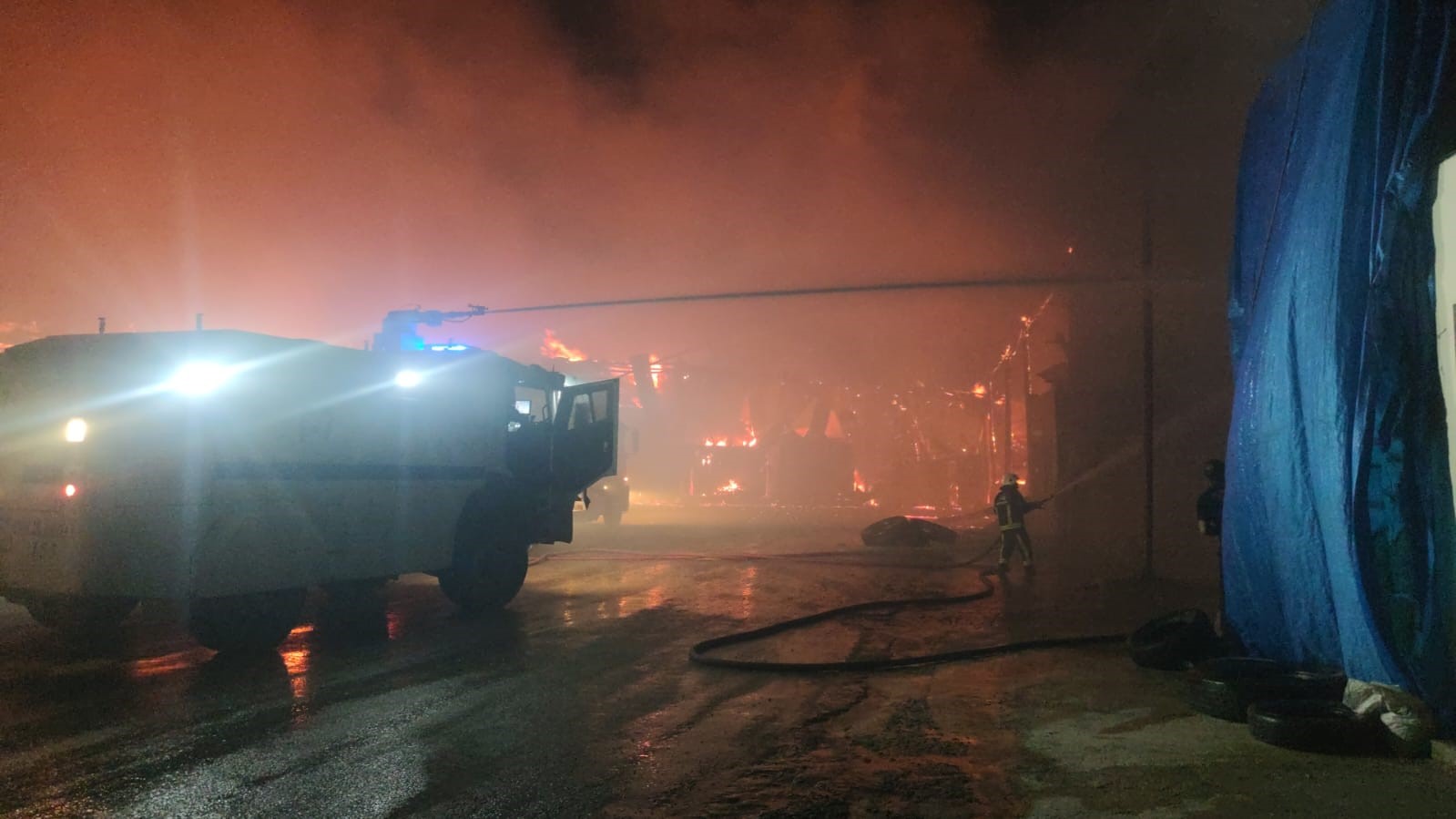 Van’da saman pazarında korkutan yangın