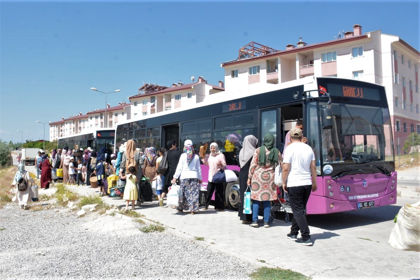 Tuşba Belediyesinden kursiyerlere yönelik gezi