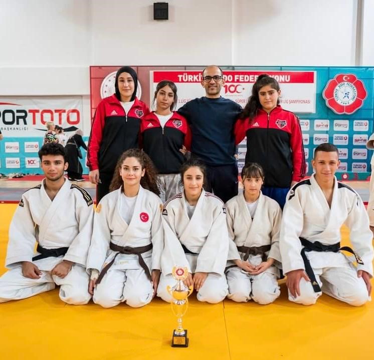 Van Büyükşehir Belediye Spor Kulübü Judo Takımı Ümitler 1. Ligine yükseldi