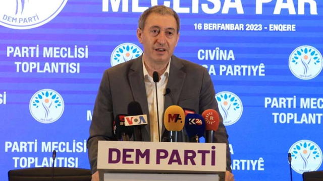 DEM Parti Eş Genel Başkanı Tuncer Bakırhan'dan seçim mesajı: Kimsenin ilk yardım çantası değiliz