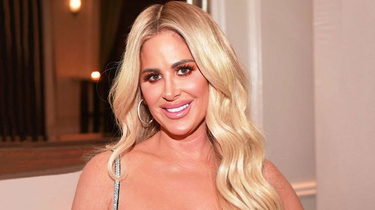 Ekonomik sıkıntılar çeken oyuncu Kim Zolciak, boşanma aşamasında olduğu kocasına ait eşyaları satışa çıkardı