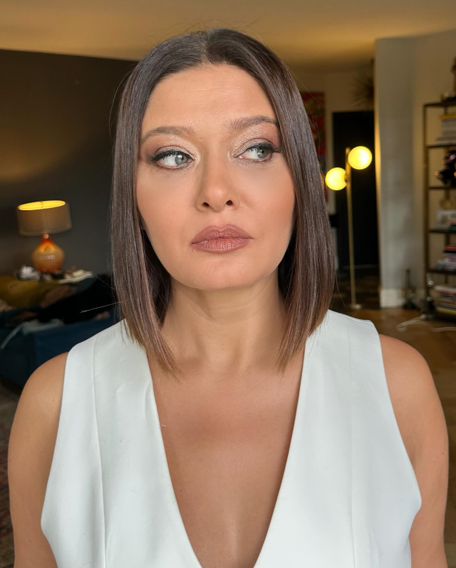 Athena konserine giden Nurgül Yeşilçay, Gökhan Özoğuz'u topa tuttu