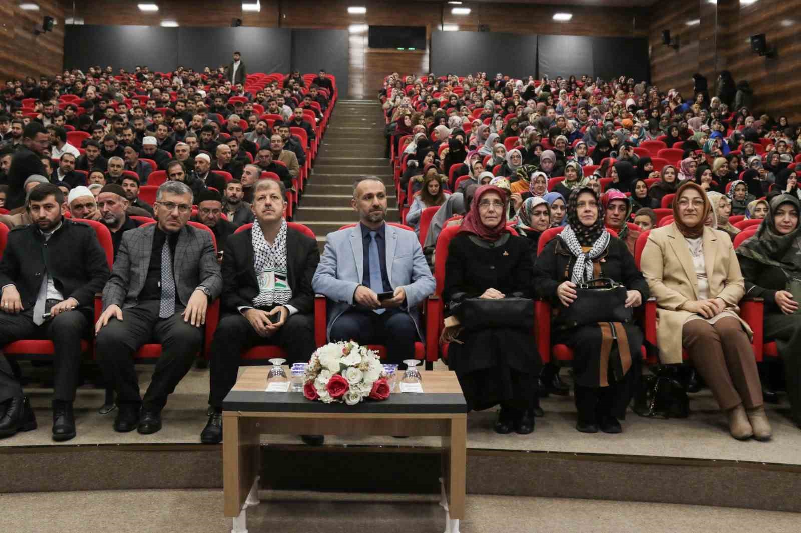 Van’da ’Gazze İle Aile Bağımız’ konulu program düzenlendi