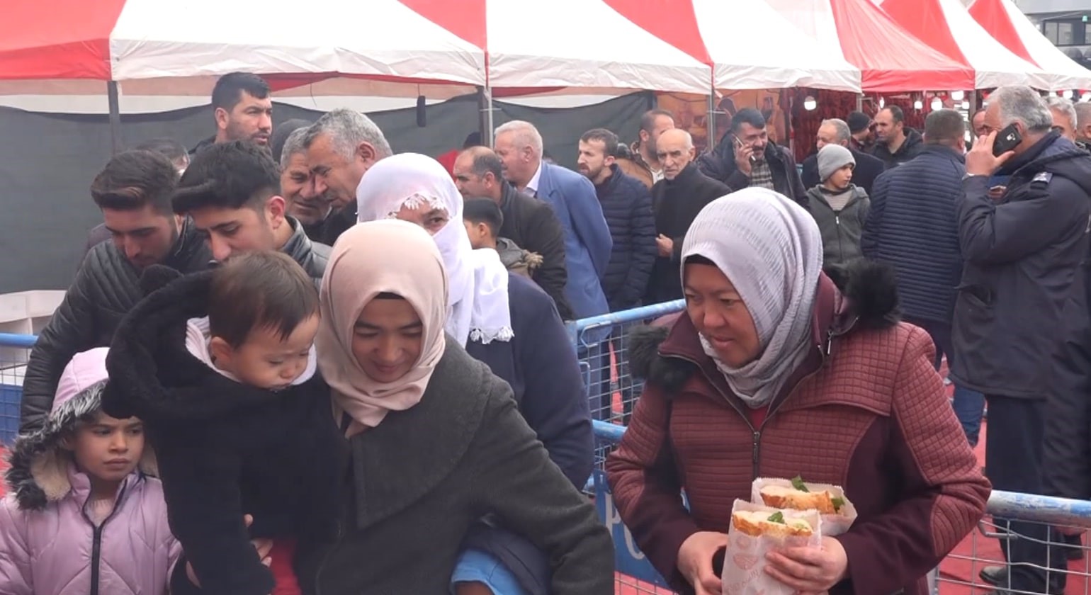 Erciş’te hamsi festivali