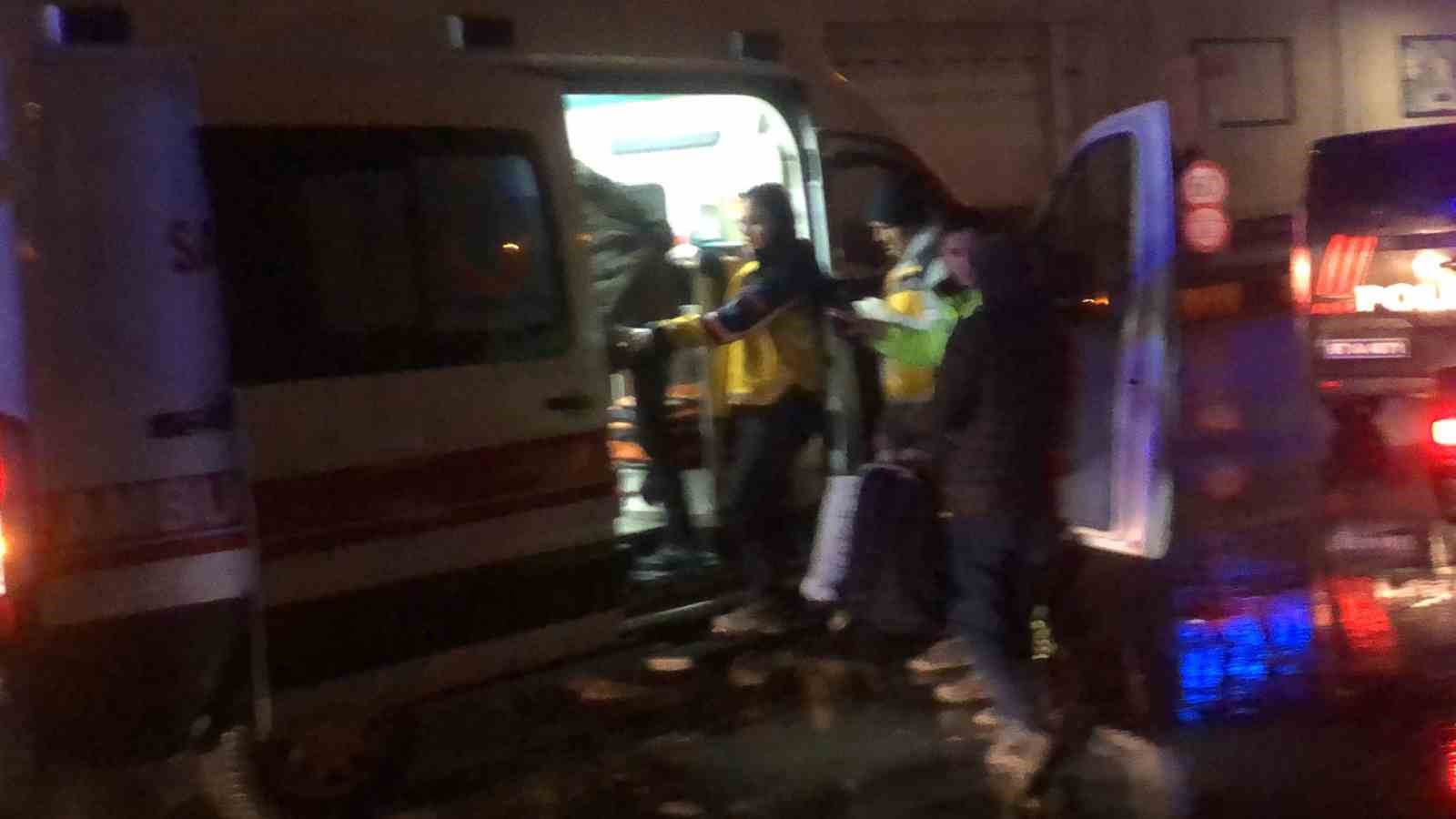 Trafik kazası sonrası taraflar birbirine girdi: 1 kişi yaralandı