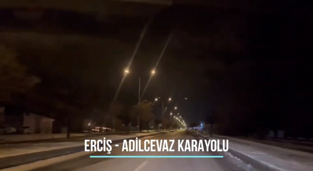 Van polisinden sürücülere, yol durumu hakkında videolu bilgilendirme