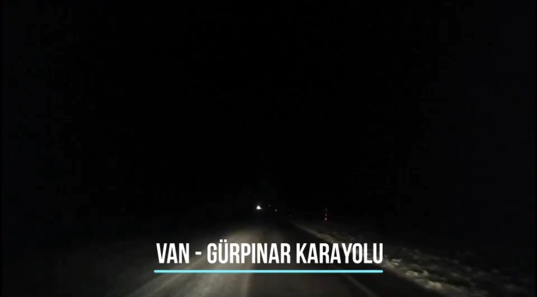 Van polisinden sürücülere, yol durumu hakkında videolu bilgilendirme