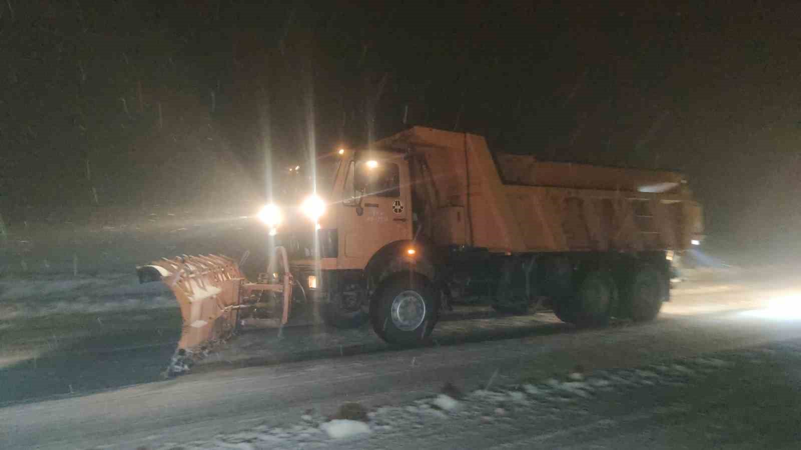 Van’ın yüksek kesimlerinde kar yağışı ve sis etkili oluyor