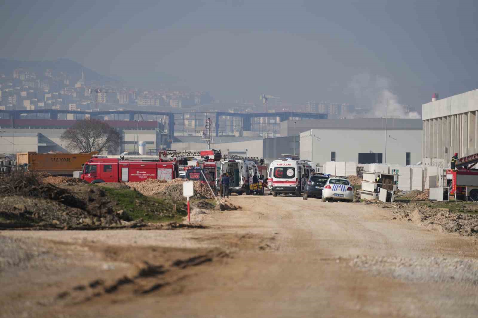 Manisa OSB’de feci yangın: 2 işçi yanarak öldü