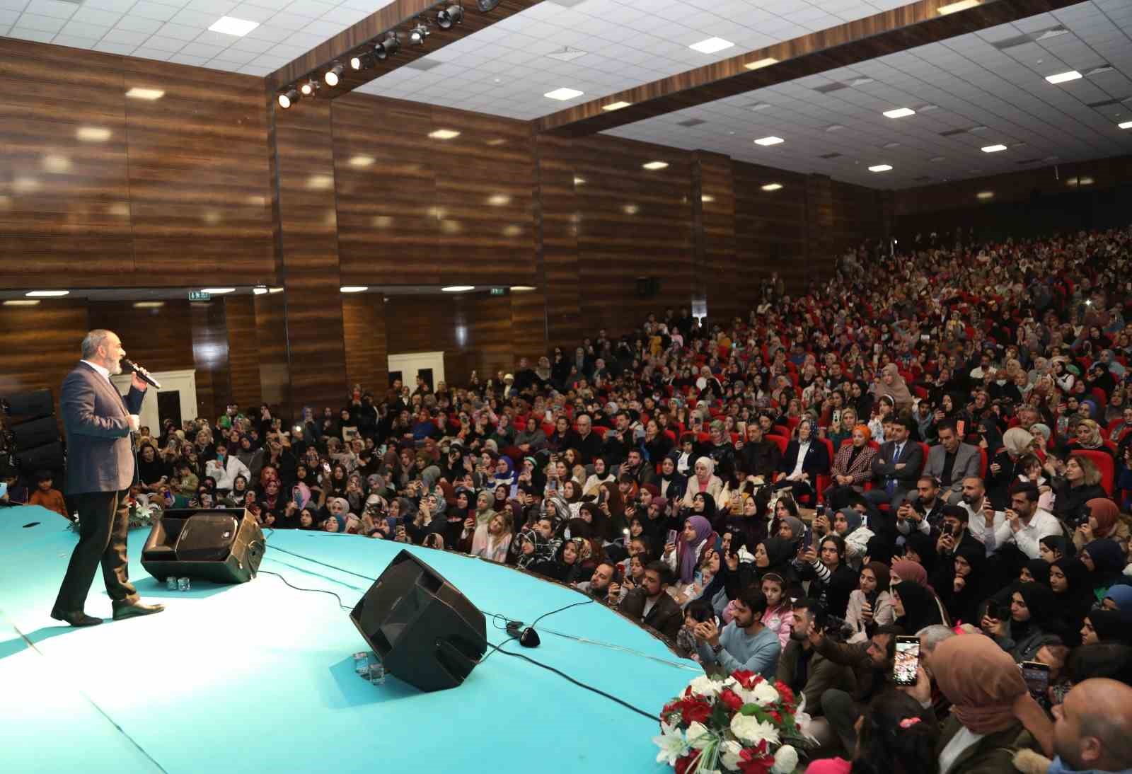 Van’da Sonsuzluk Kervanı programına yoğun katılım