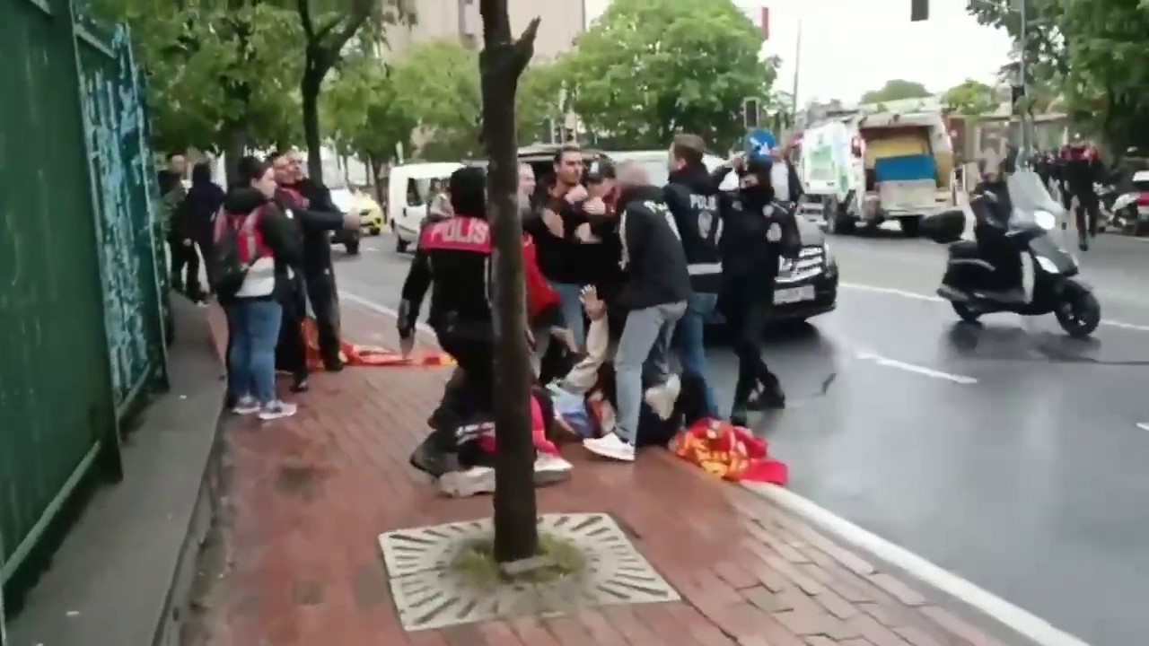 Taksim’e çıkmak isteyen gruplara polis müdahalesi