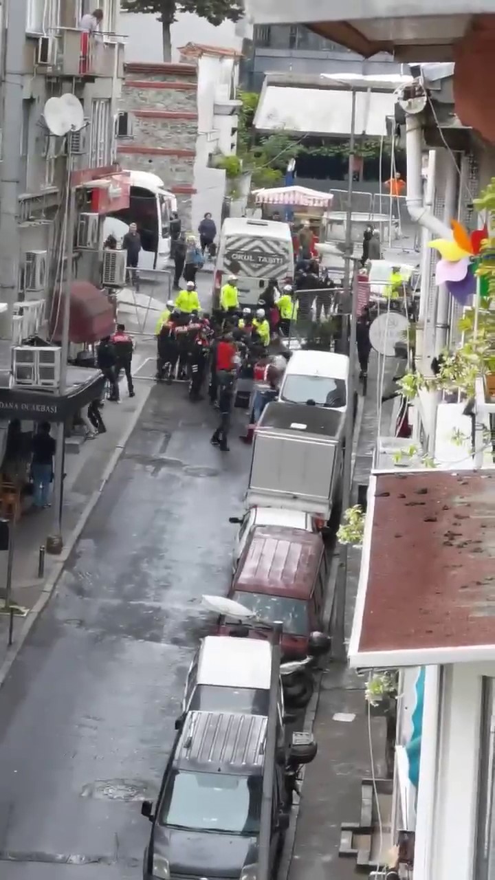 Taksim’e çıkmak isteyen gruplara polis müdahalesi