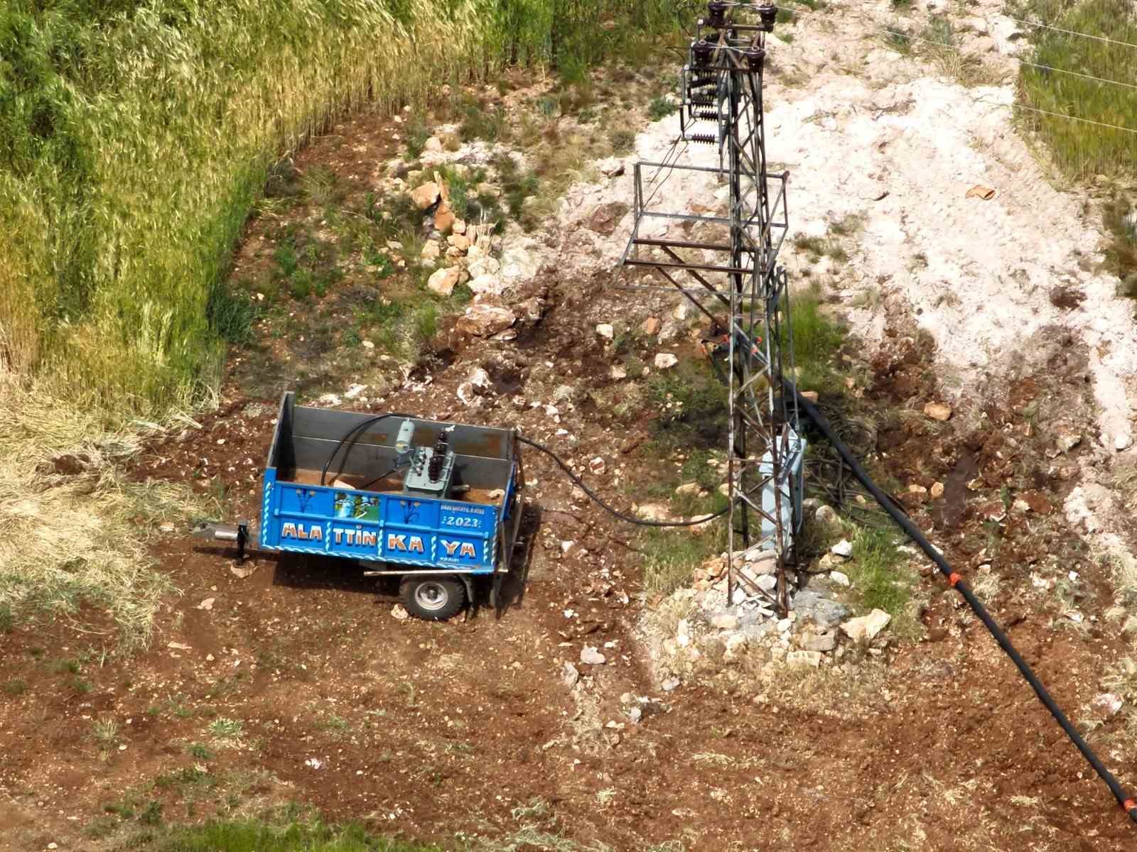 Bir şehre yetecek elektriği kaçak tükettikleri ortaya çıktı