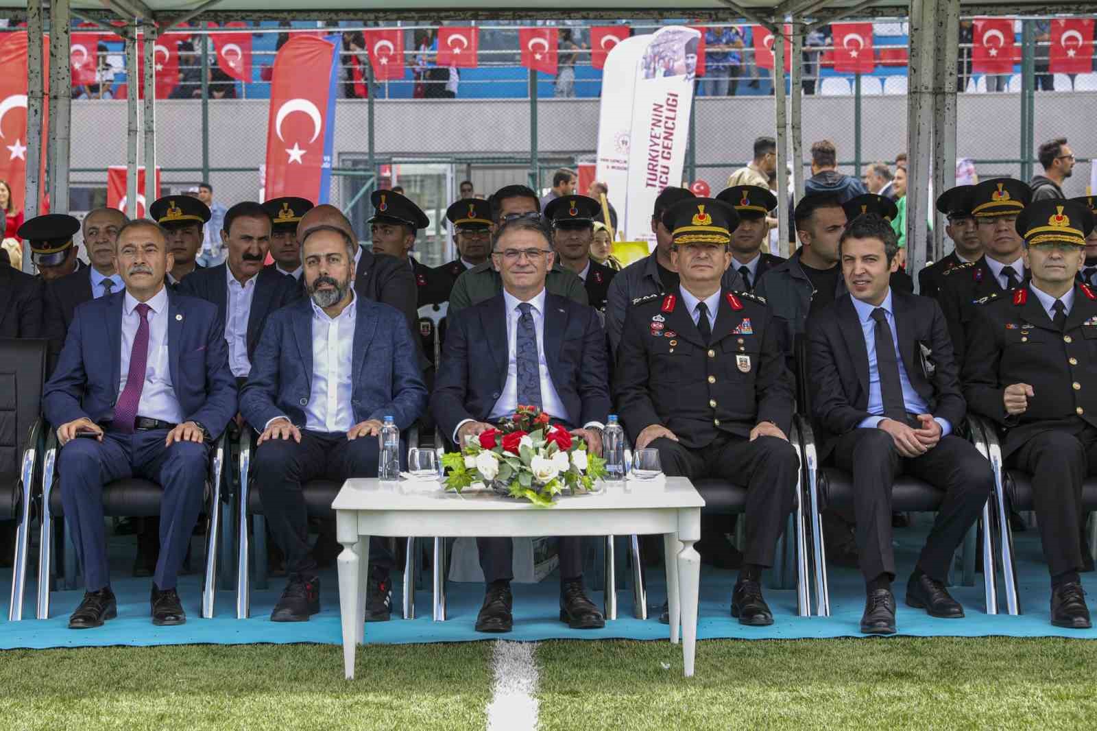 Van’da 19 Mayıs coşkusu