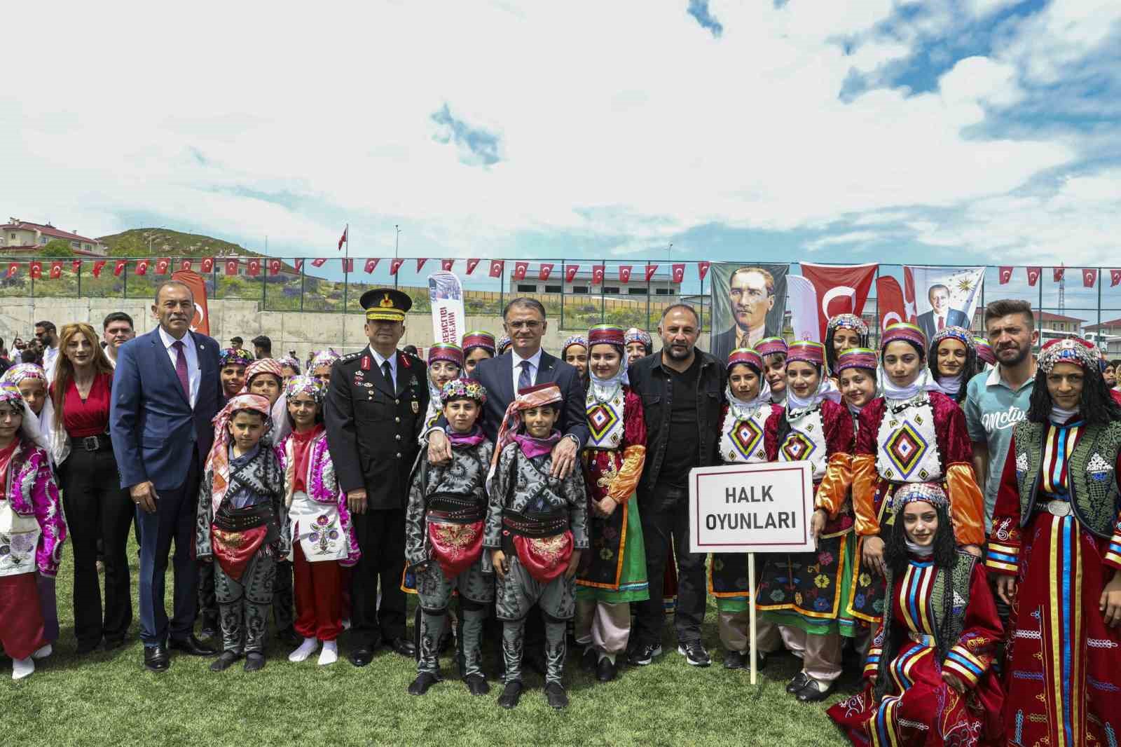 Van’da 19 Mayıs coşkusu