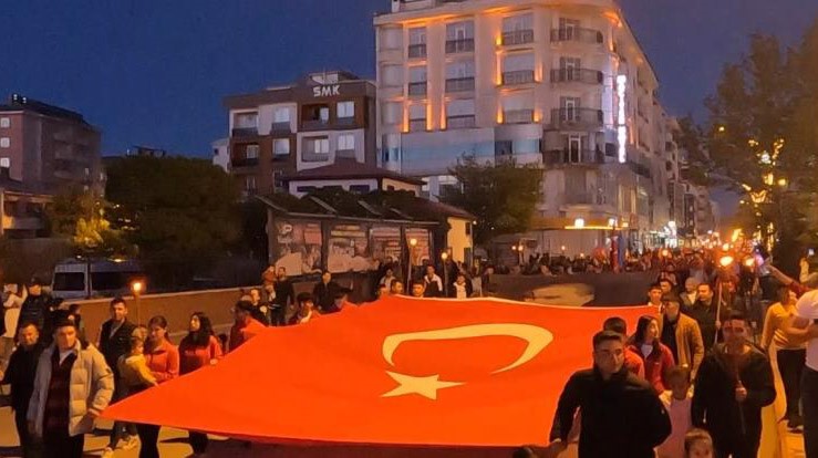 Erciş’te 19 Mayıs bayrak yürüyüşü yapıldı