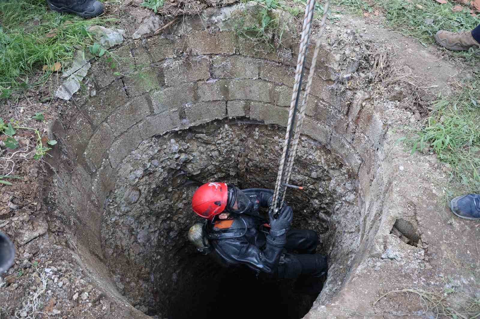 25 metre derinlikte delil aradılar