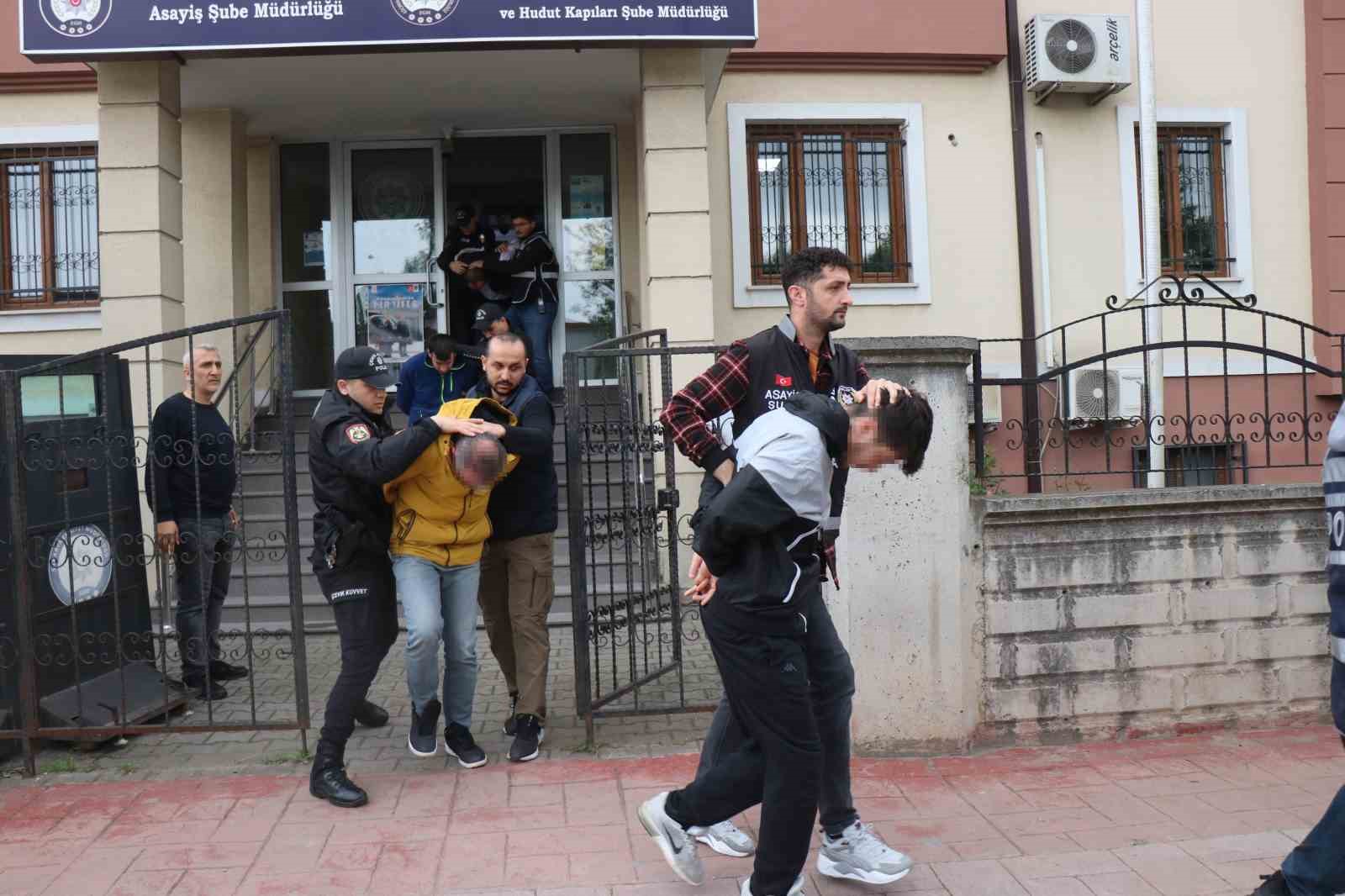 Öldürüp gömmüşlerdi, adliyeye sevk edilen şüphelilerden 2’si tutuklandı, 6’sı serbest kaldı