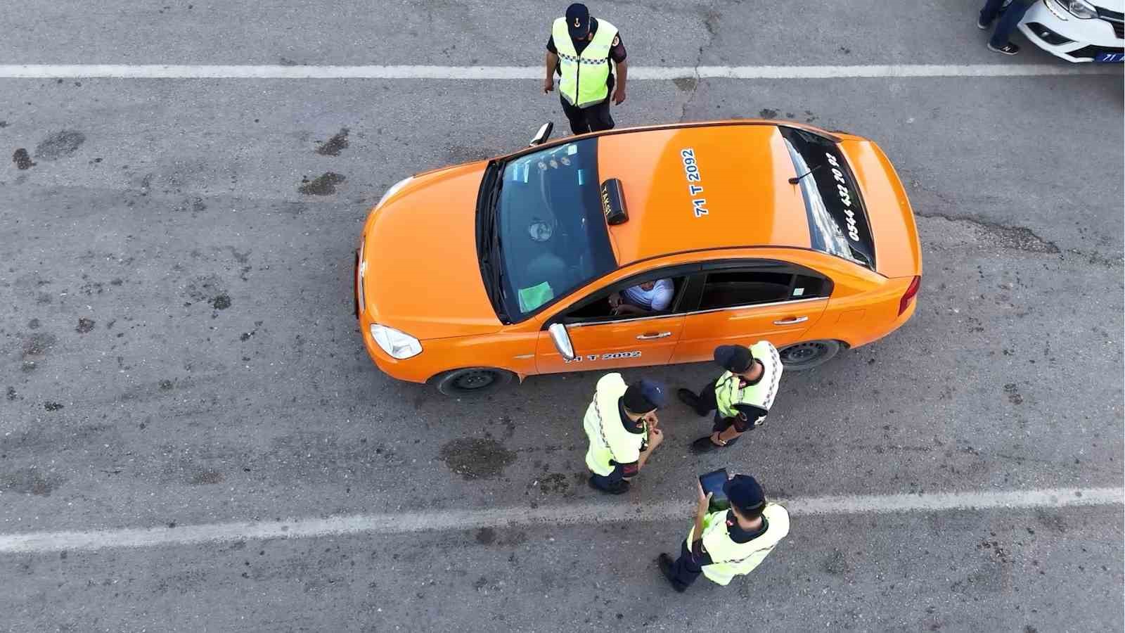 43 ilin geçiş güzergahında dronlu denetim: Kural ihlali yapanlar havadan tespit edildi