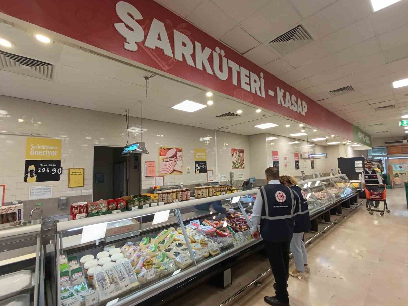 Van’da Kurban Bayramı öncesi market denetimi