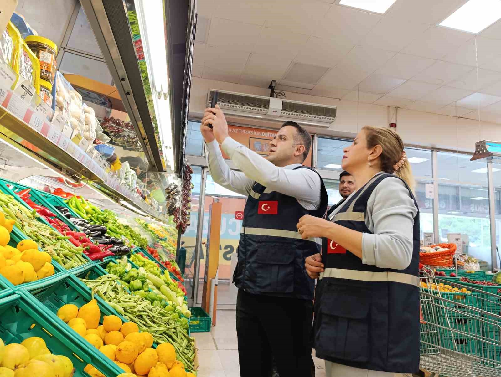 Van’da Kurban Bayramı öncesi market denetimi