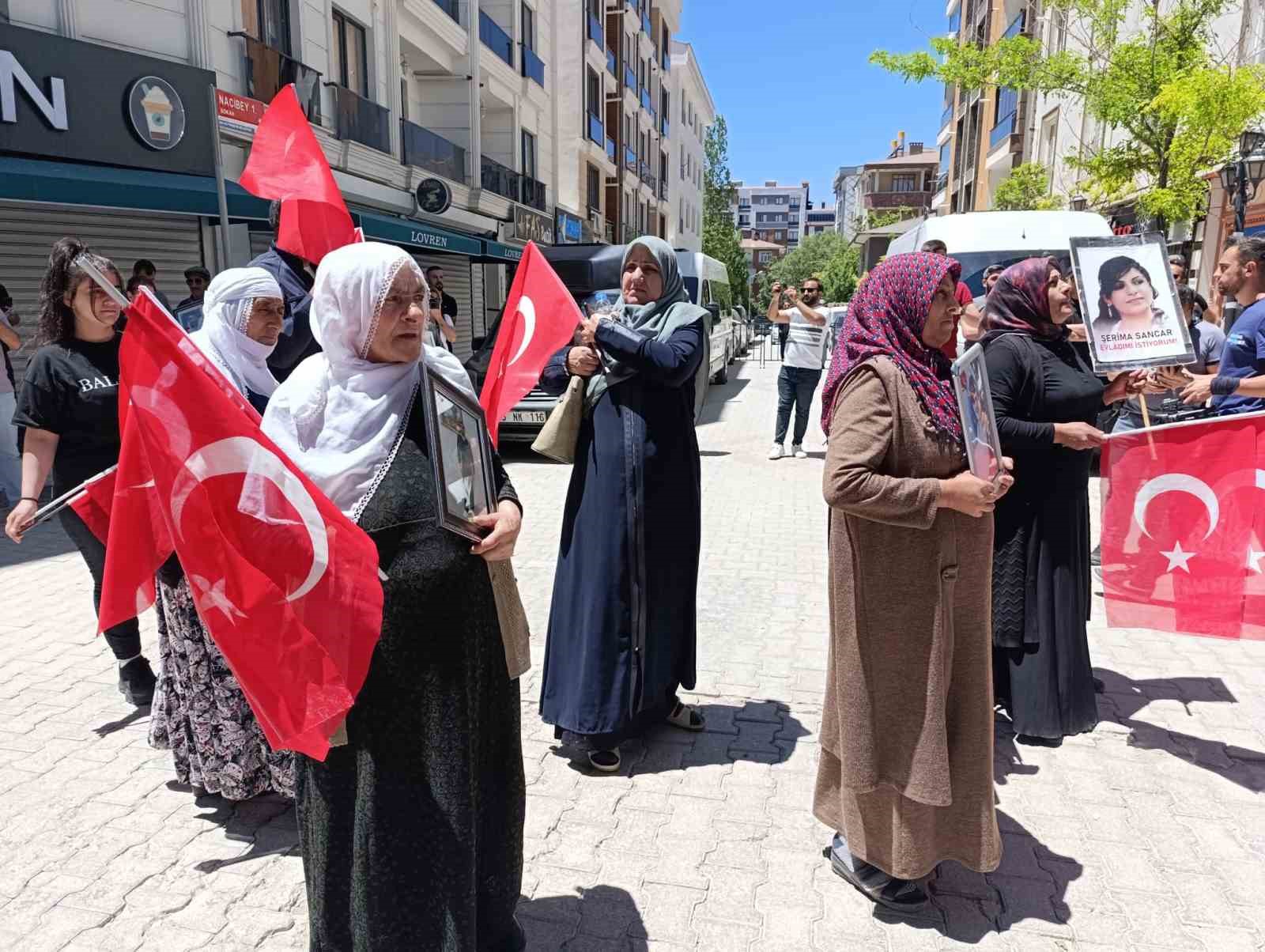 Vanlı ailelerin evlat nöbeti 81’inci haftasına girdi