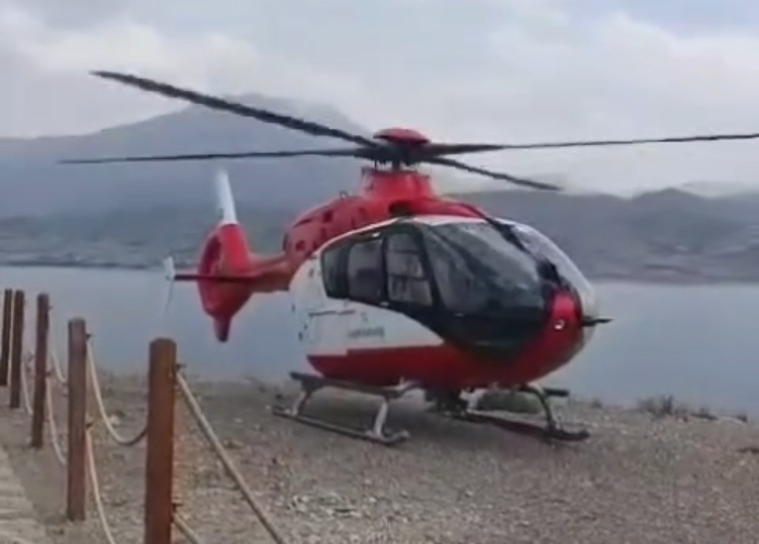 Akdamar Adası’nda yaralanan vatandaşın imdadına ambulans helikopter yetişti