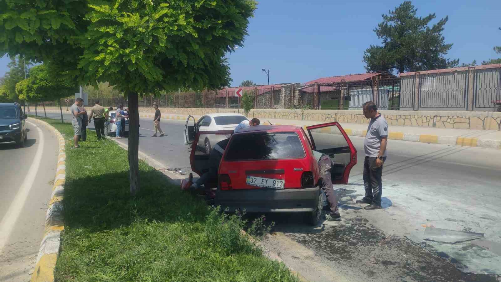 Van’da trafik kazası: 2 yaralı