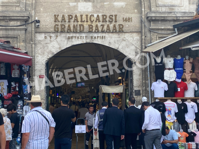 Kapalıçarşı'da aralarında ünlü markaların da bulunduğu 500 kuyumcuya Maliye'den vergi baskını