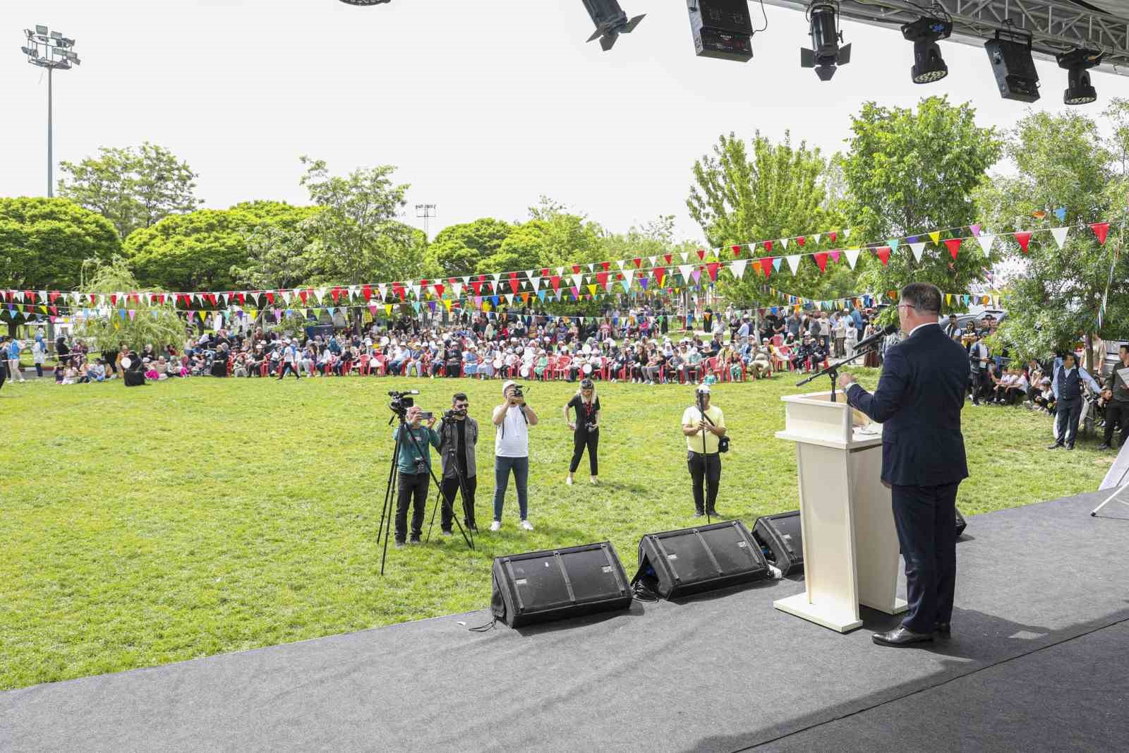 11’incisi düzenlenen ’İnci Kefali Göçü Kültür ve Sanat Festivali’ yoğun ilgi gördü