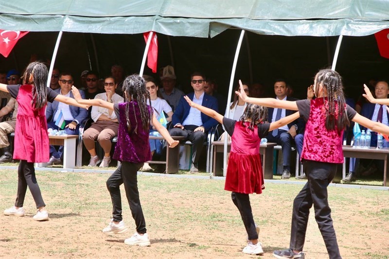 Erciş’te yaşayan Kırgız Türkleri 42. Yıl Kültür Şenliği düzenledi