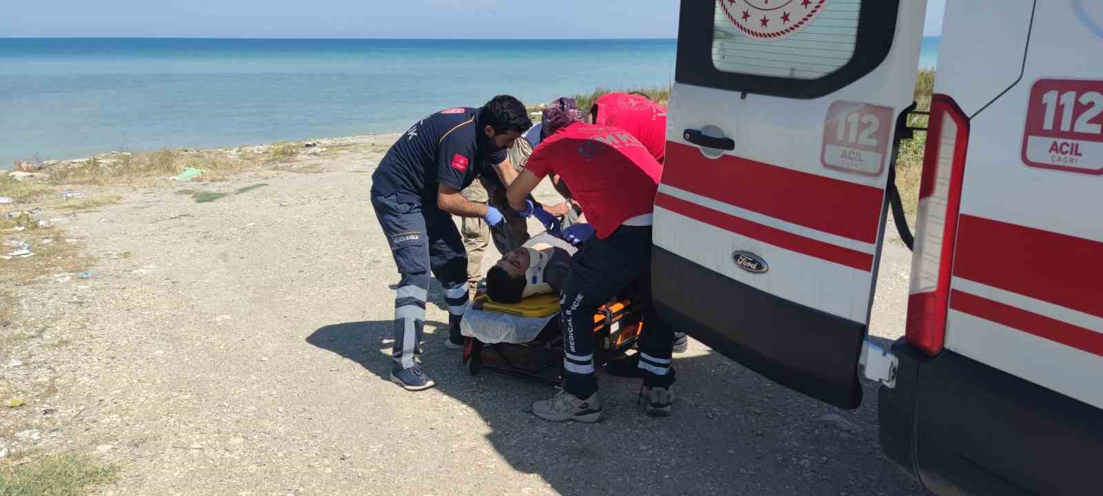 Otomobil su kanalına uçtu: Baba ve oğlu hayatını kaybetti