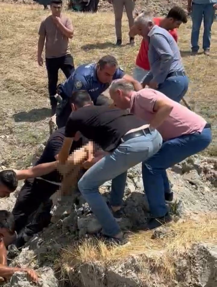 Van’da gölete giren çocuk boğuldu