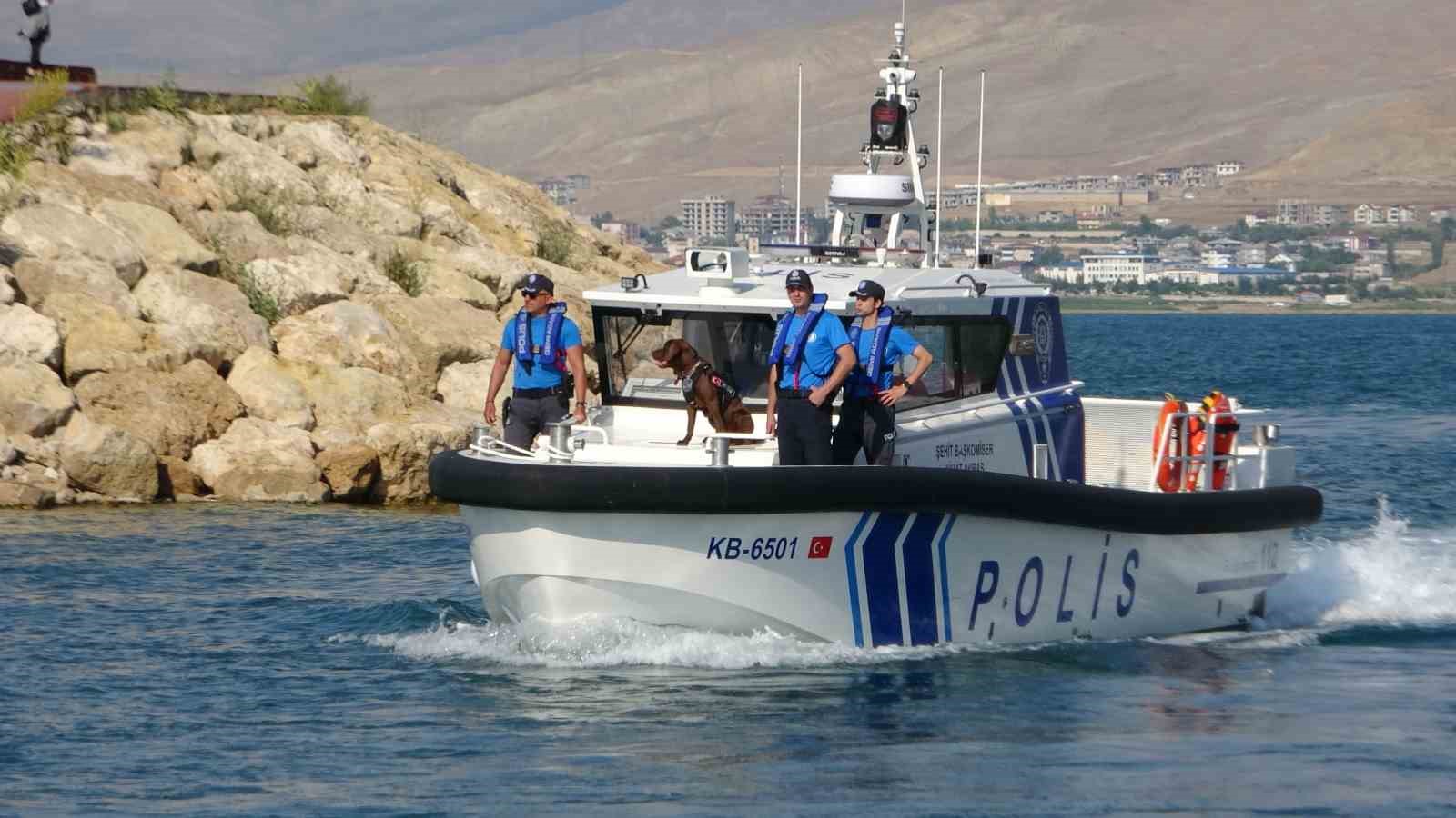 Van’da “Denizcilik ve Kabotaj Bayramı” kutlandı