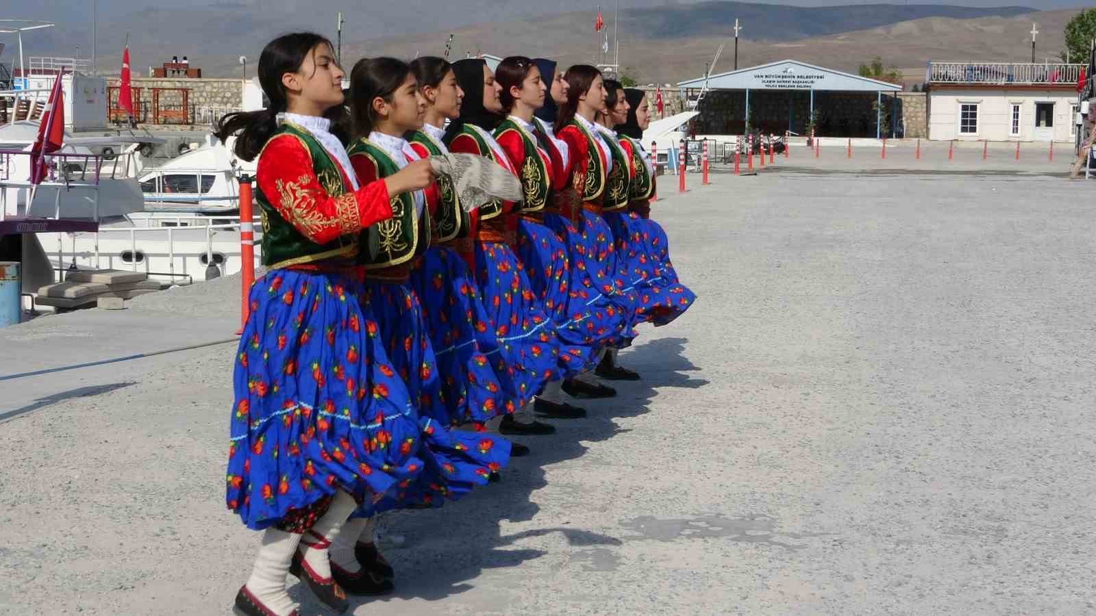 Van’da “Denizcilik ve Kabotaj Bayramı” kutlandı