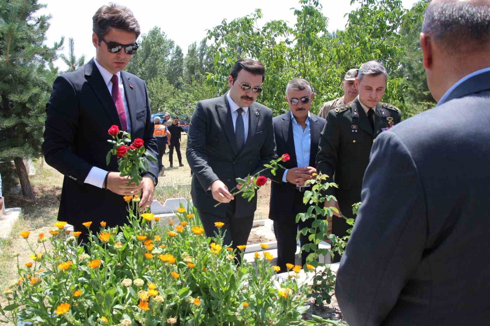 15 Temmuz şehidi Halil Hamuryen kabri başında anıldı