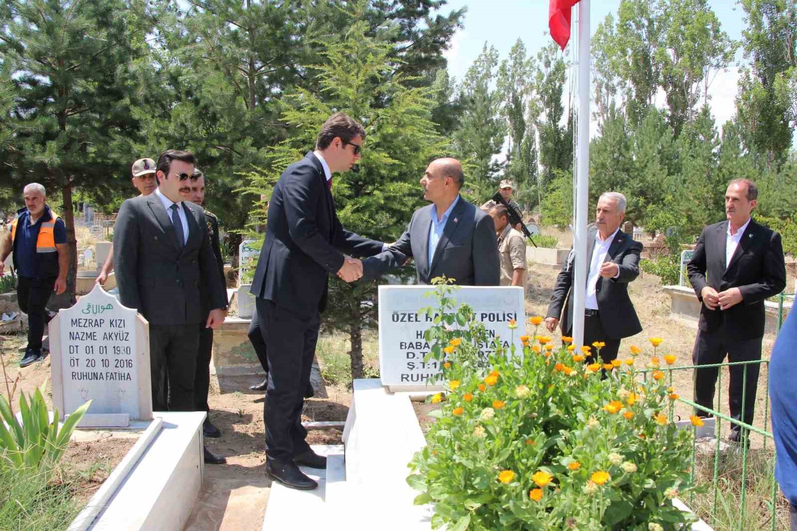 15 Temmuz şehidi Halil Hamuryen kabri başında anıldı