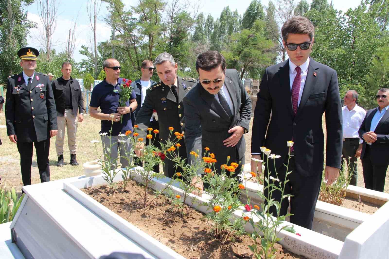 15 Temmuz şehidi Halil Hamuryen kabri başında anıldı