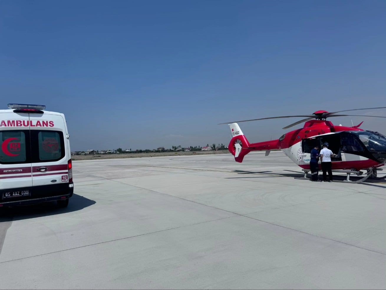 Diyabet hastası ambulans helikopterle Van’a sevk edildi