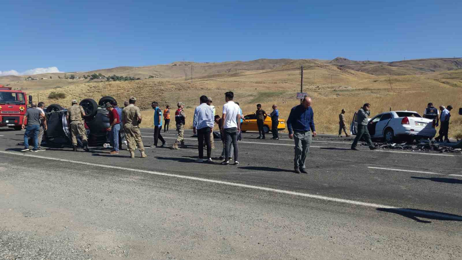 Van’da feci kaza: 2 ölü, 4 yaralı