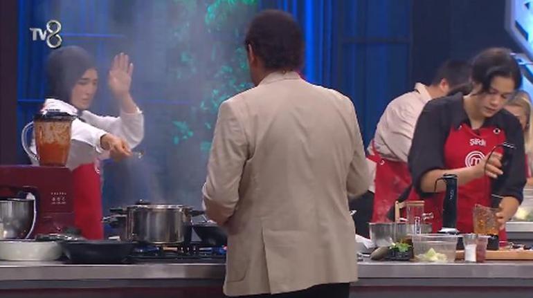 Masterchef'te 3. ve 4. eleme adayı belli oldu! Mehmet Şef: Eyvah kızın yüzü yandı ya...