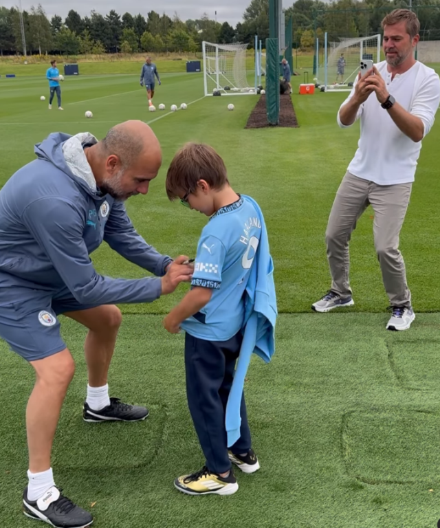 Pep Guardiola'dan Engin Altan Düzyatan'a büyük sürpriz