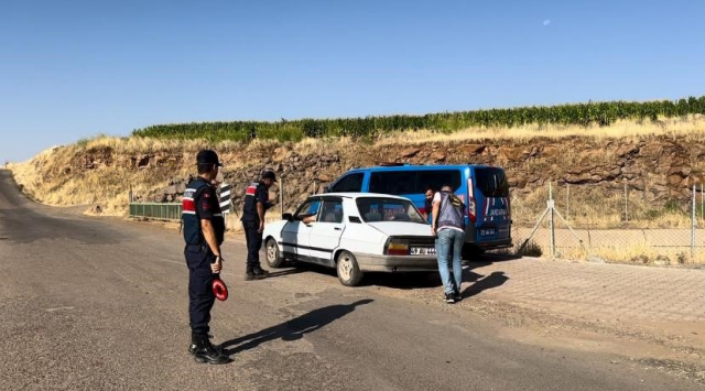 Kayıp Narin her yerde aranıyor! Muhtar amcanın gözaltı süresi uzatıldı