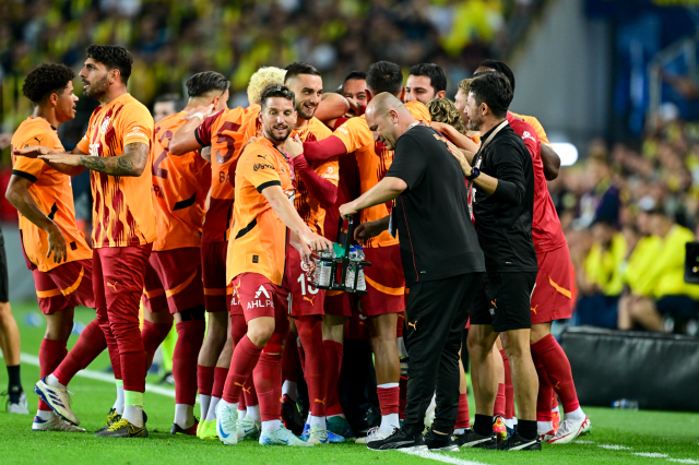 Derbide gülen taraf Aslan! Galatasaray, Fenerbahçe'yi deplasmanda devirdi