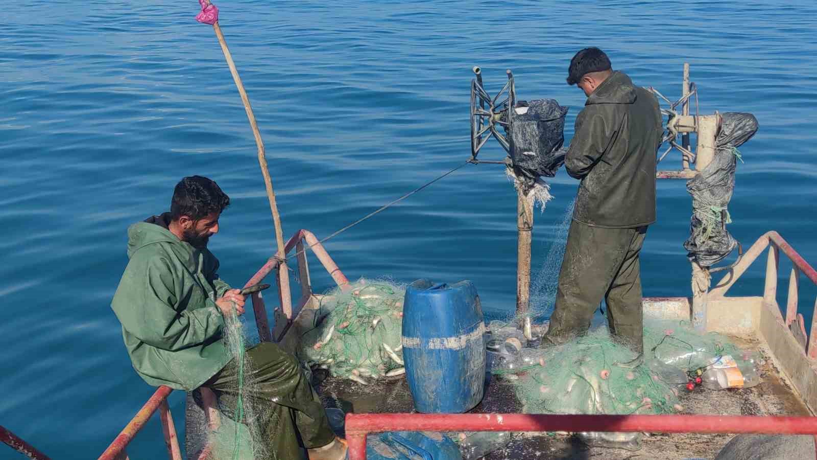 Van’da balıkçılar yeni sezondan umutlu