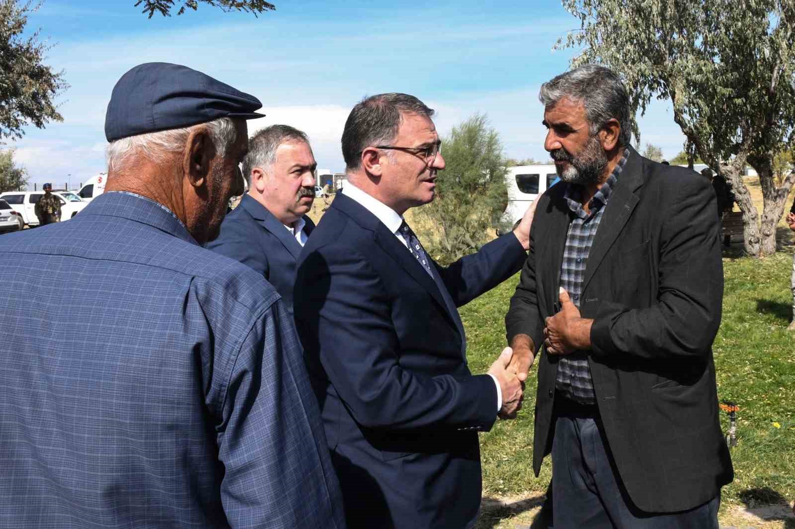 Kayıp üniversite öğrencisi Rojin’in arama çalışmaları havadan karadan ve gölden yapılıyor