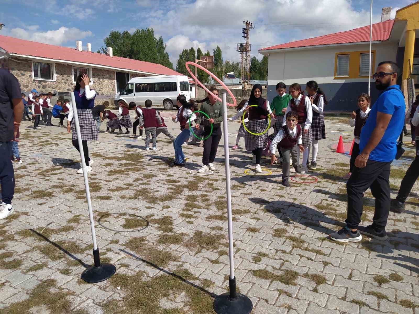 Muradiye’de “Merkezim Her Yerde” etkinliği